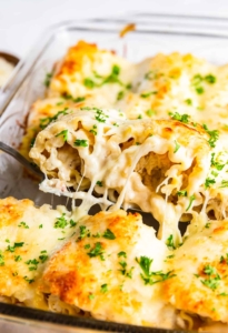 chicken-alfredo-lasagna-roll-ups-recipe-4.jpg